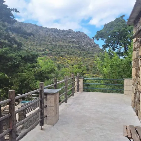 Μilia Mountain Retreat Hotel Vlátos Exterior photo