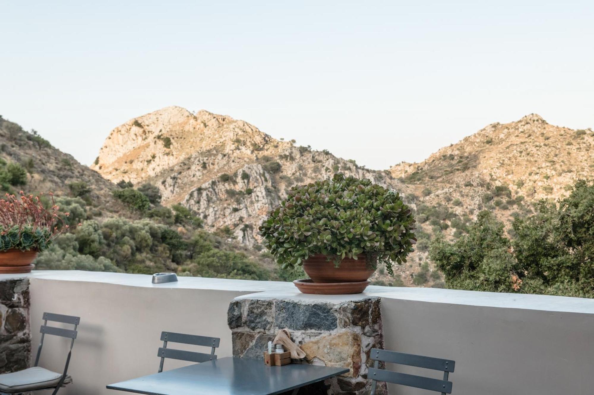 μilia Mountain Retreat 2* Vlatos